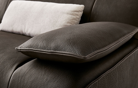 Gismo by simplysofas.in